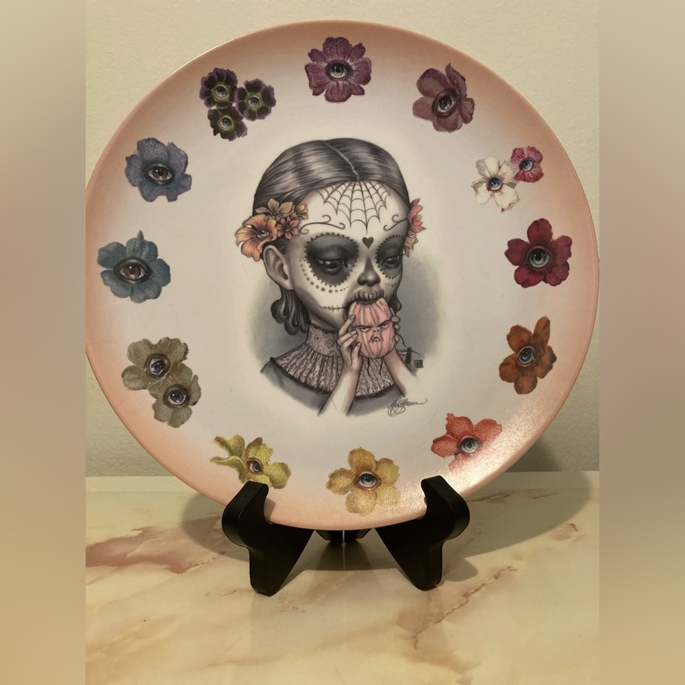 Muertos- Just One Bite, Mab Graves 2017